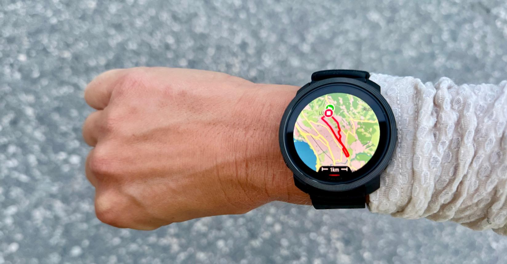 How Smartwatches Monitor Your Everyday Life